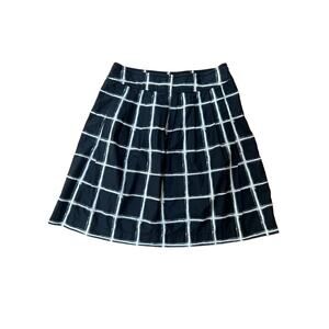 Michael Kors Black and White Window pane Skirt (size 2P)